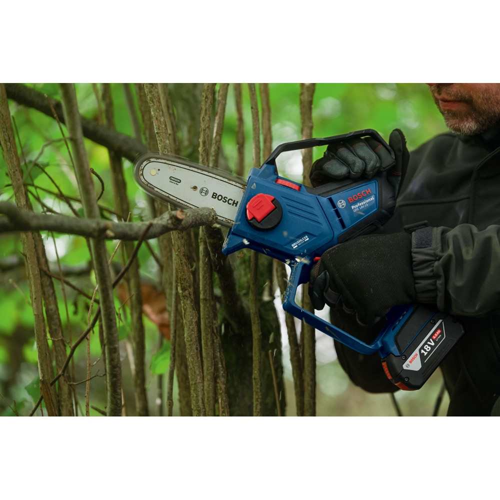 Mini fierastrau cu lant pe acumulator BOSCH PROFESSIONAL GKE 18V, lama 15 cm