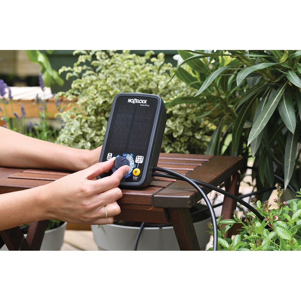 Kit automat udare HOZELOCK cu panou solar pentru 20 plante