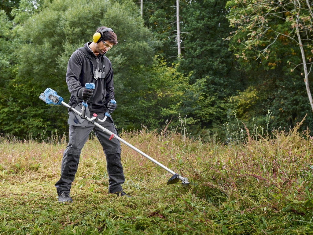 Motocoasa cu acumulator, 18 V, 30 cm  Erbauer