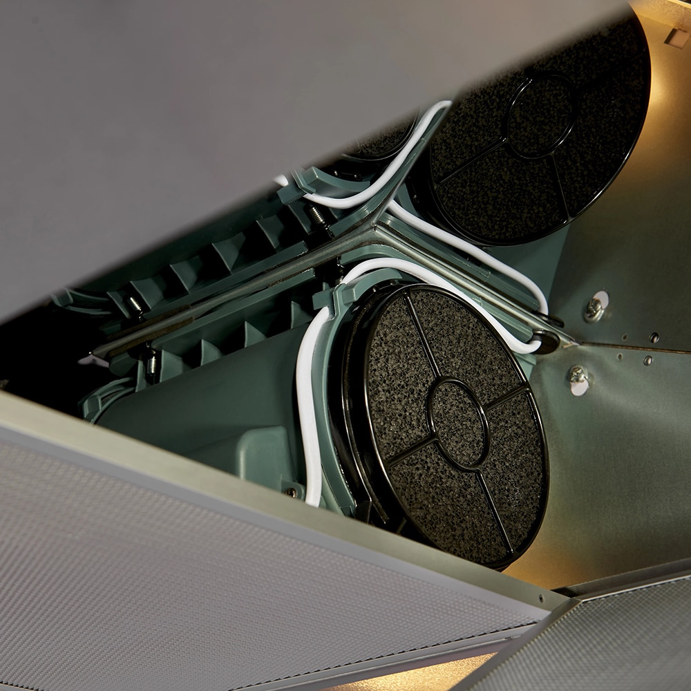 Filtru pentru hota CARBFILT4 COOKE & LEWIS, montare cu cleme, carbon si polipropilena, negru, 2 buc