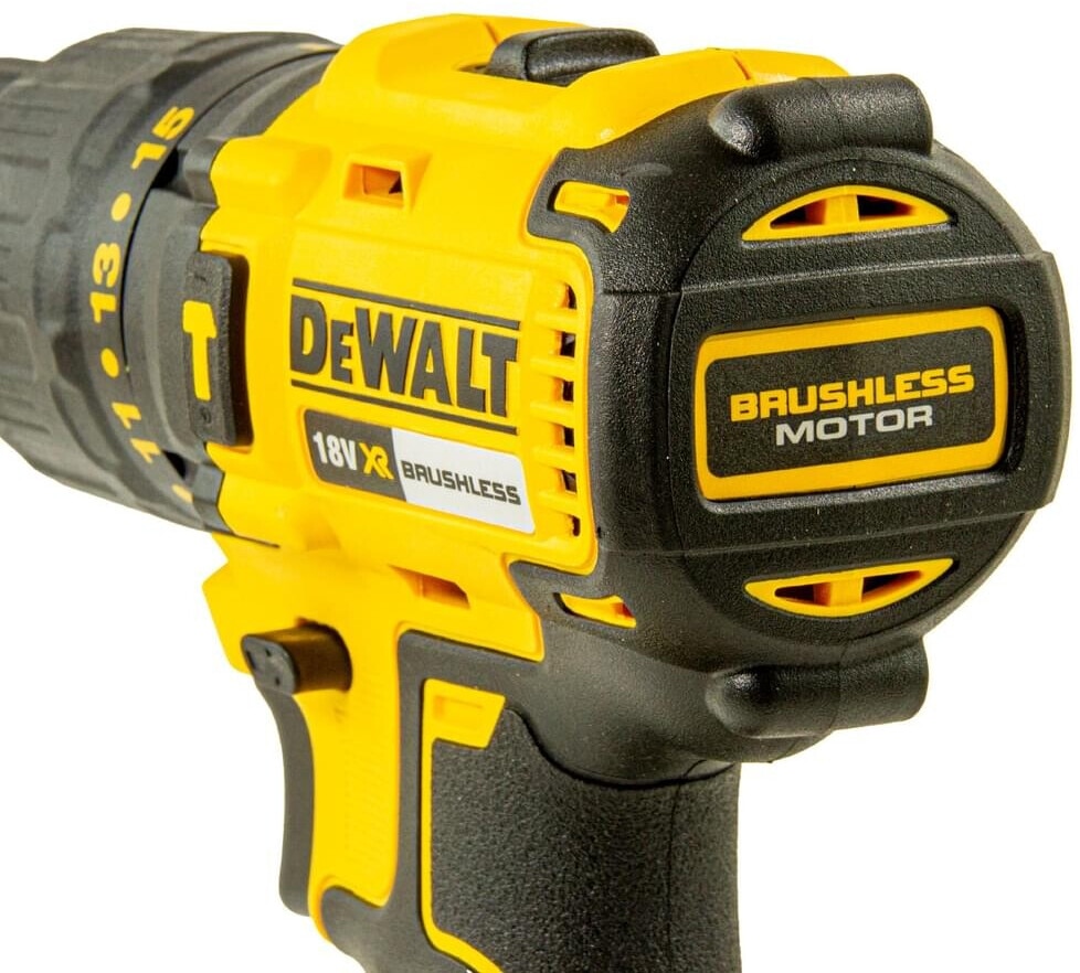 Masina de gaurit si insurubat cu percutie, 2 x 2 ah DeWalt Xr DCD778D2T