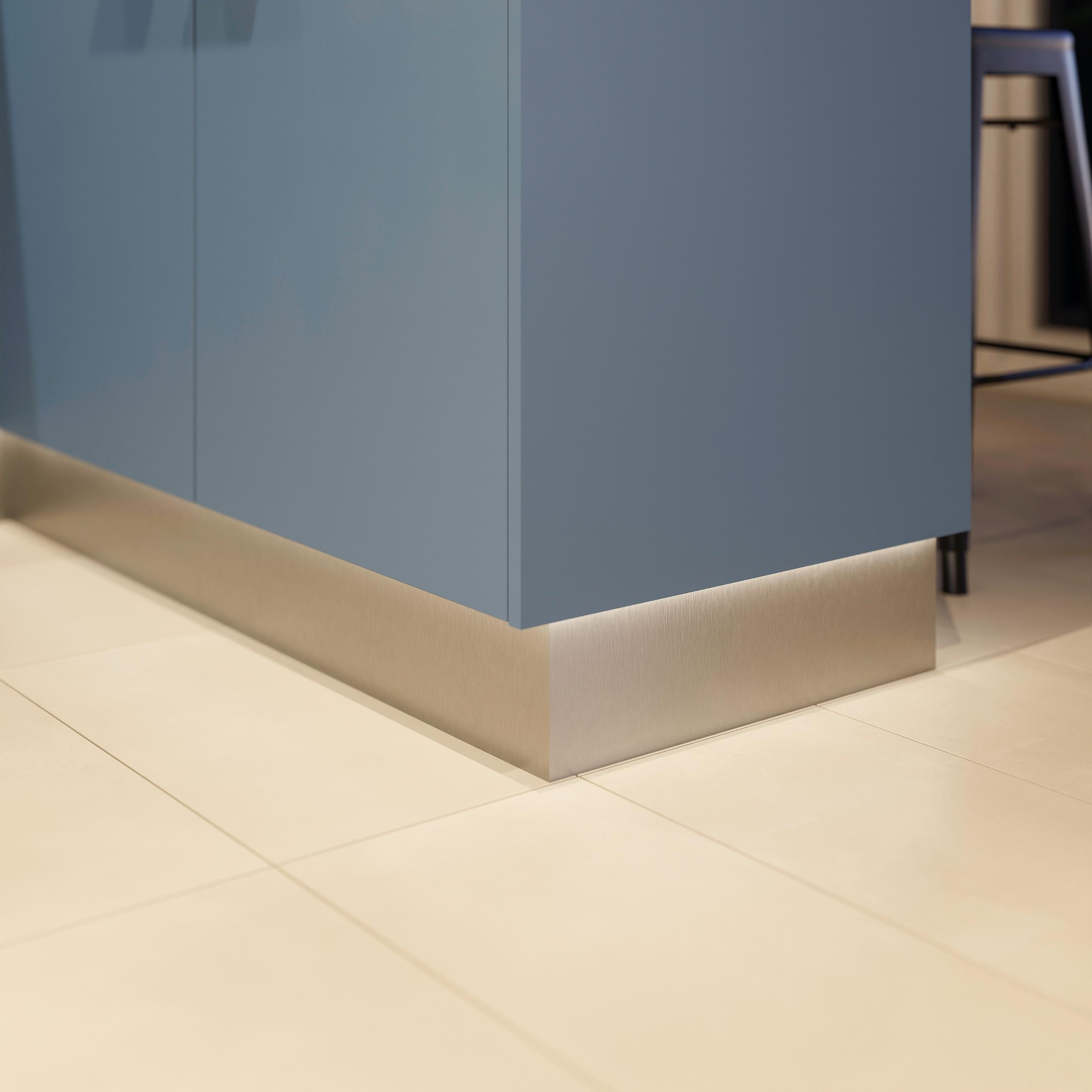 Plinta GoodHome Cisely, 240 x 15 x 1.6 cm, argintiu