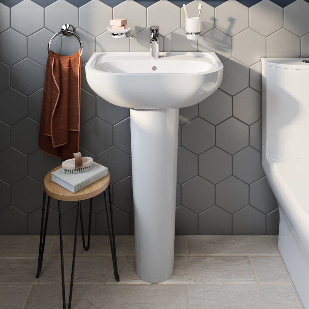 Lavoar baie GOODHOME Cavally, ceramica, montare pe perete, 56 x 40 cm, alb lucios