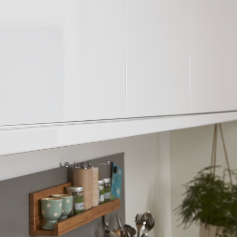 Cornisa GOODHOME Stevia Garcinia, 3.5 x 240 cm, MDF, alb lucios