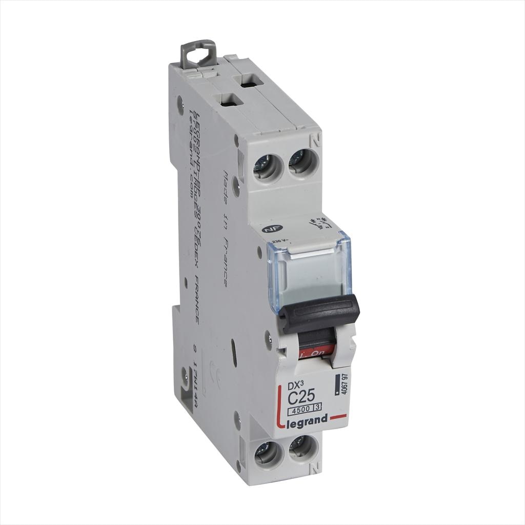 Legrand Disjunctor 25A Fn 1,8 cm x 8,2 cm x 6,5 cm