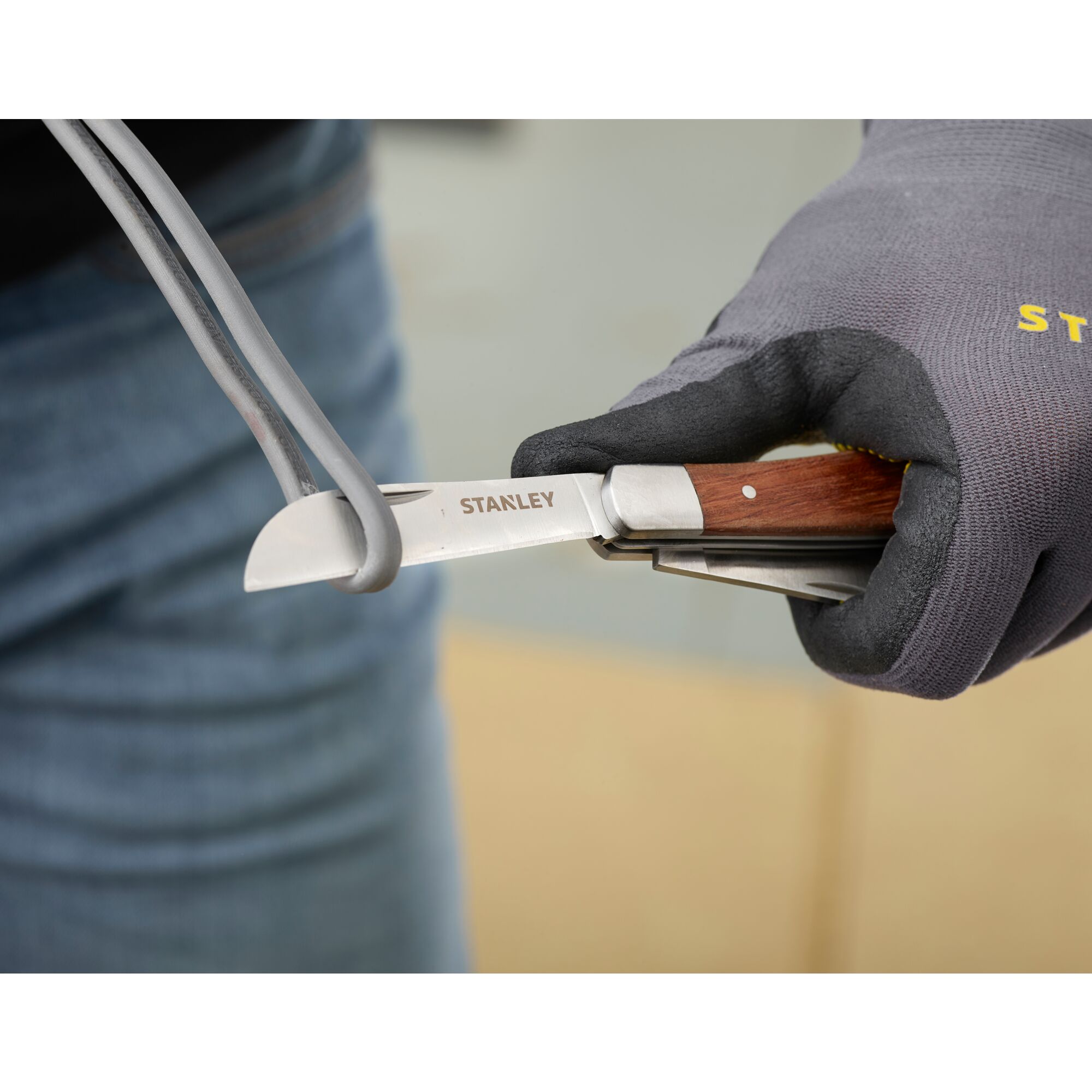 Cutit electrician (2 lame)  Stanley STHT0-62687