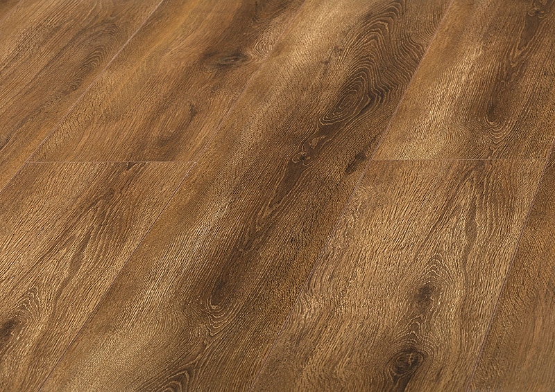 Parchet laminat 8 mm, stejar, acoperire per cutie 2.397 mp, AC4, HDF, Swiss Krono Sigma