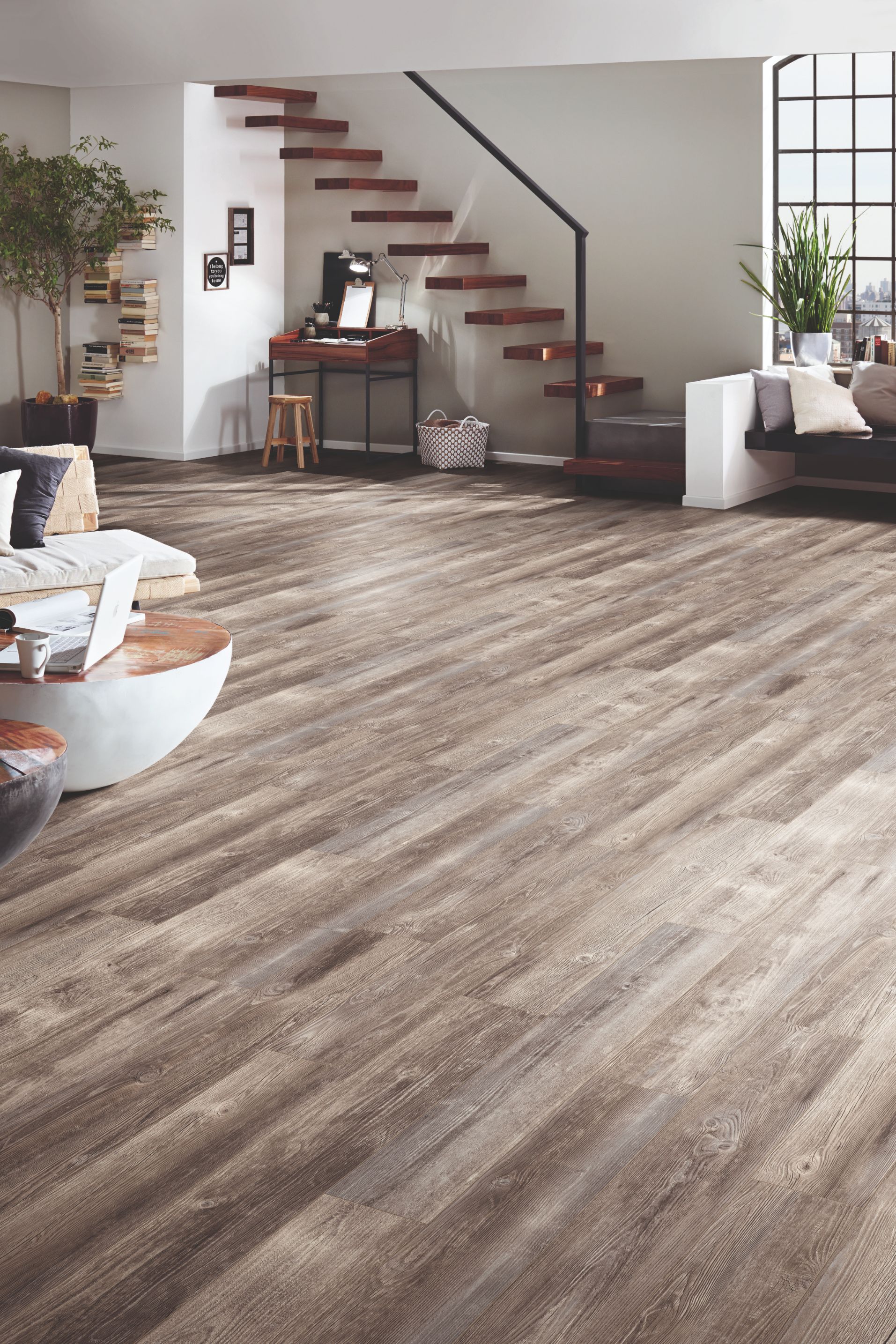 Parchet laminat 8 mm, pin, acoperire per cutie 2.22 mp, AC4, HDF • Krono Original