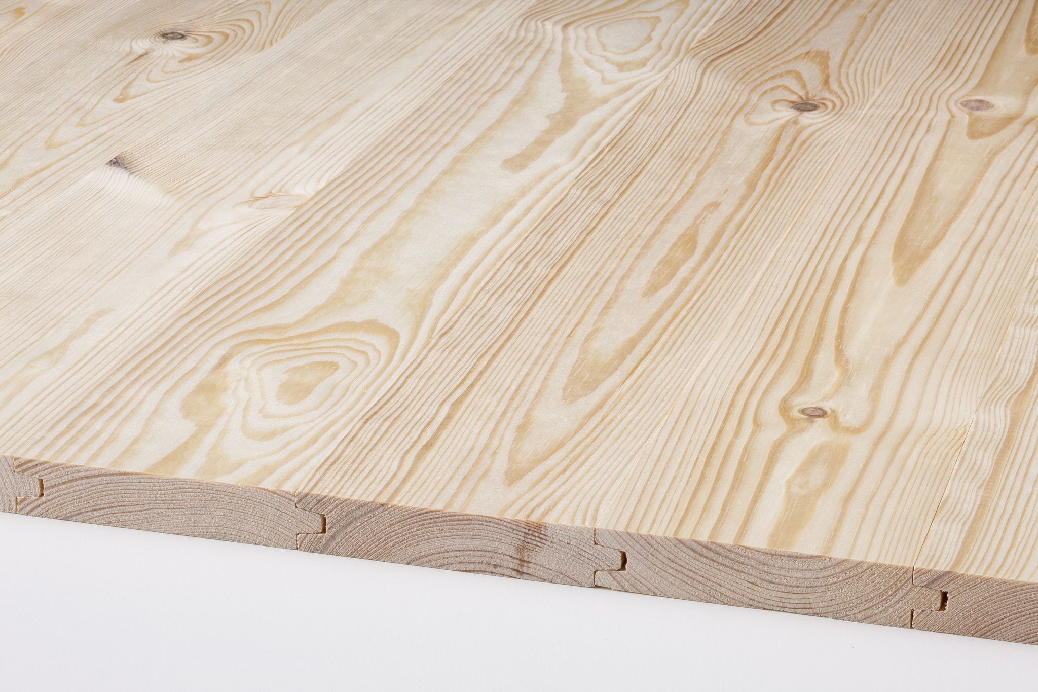 Dusumea. lemn de pin. 300 x 12.1 x 2.3 cm, 1.45 mp