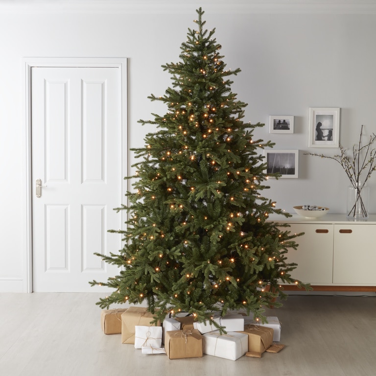 Brad artificial de Craciun Thetford, 228 cm, verde