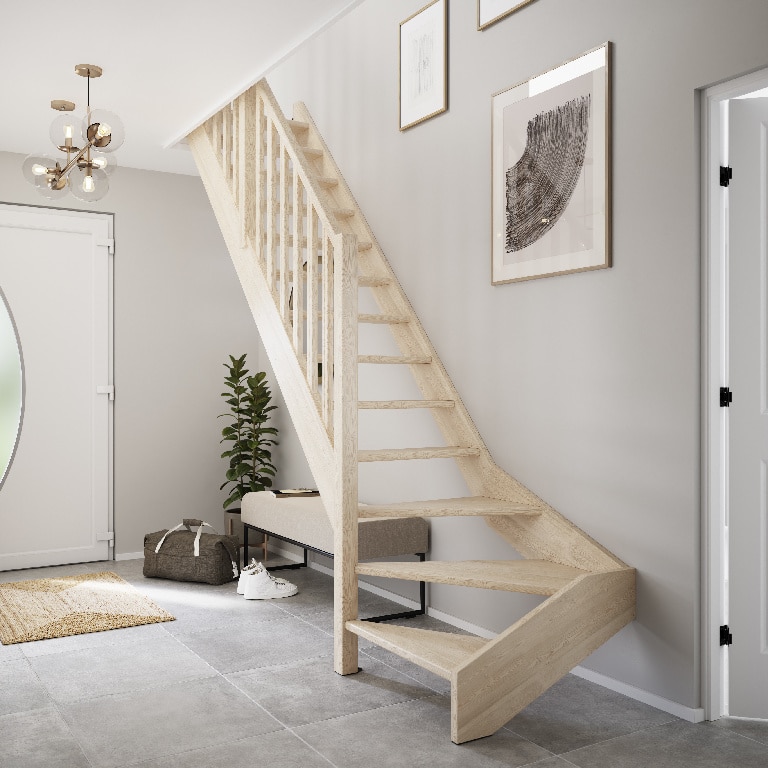 Scara interioara curba, lemn rasinos slefuit, fara contratrepte, turnanta dreapta • Rapallo