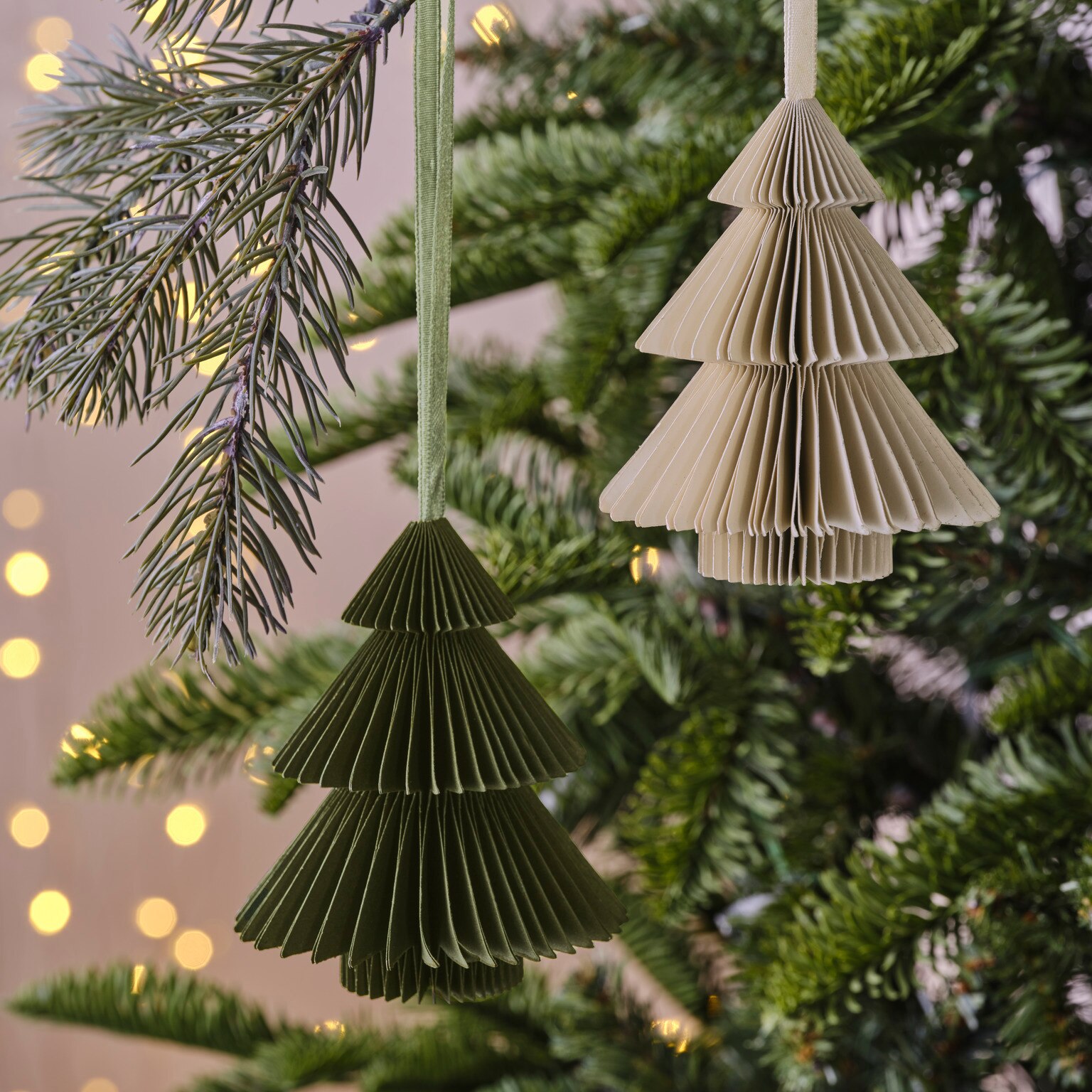 Set 2 decoratiuni Bradut, 10 cm, hartie, verde