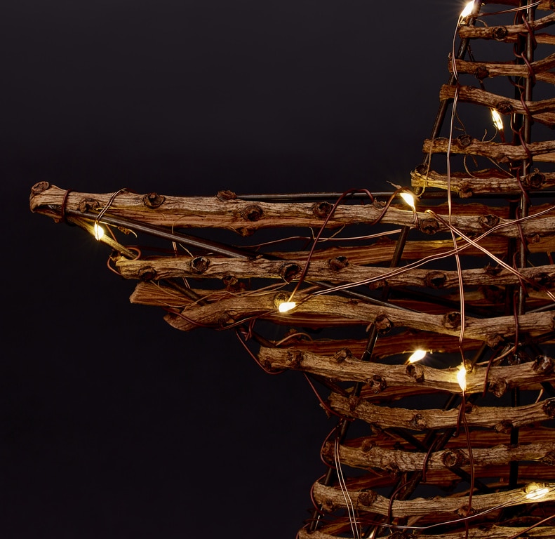 Varf de brad Steluta 20 LED-uri, 25 x 29 cm, metal si ratan, maro, lumina alb cald