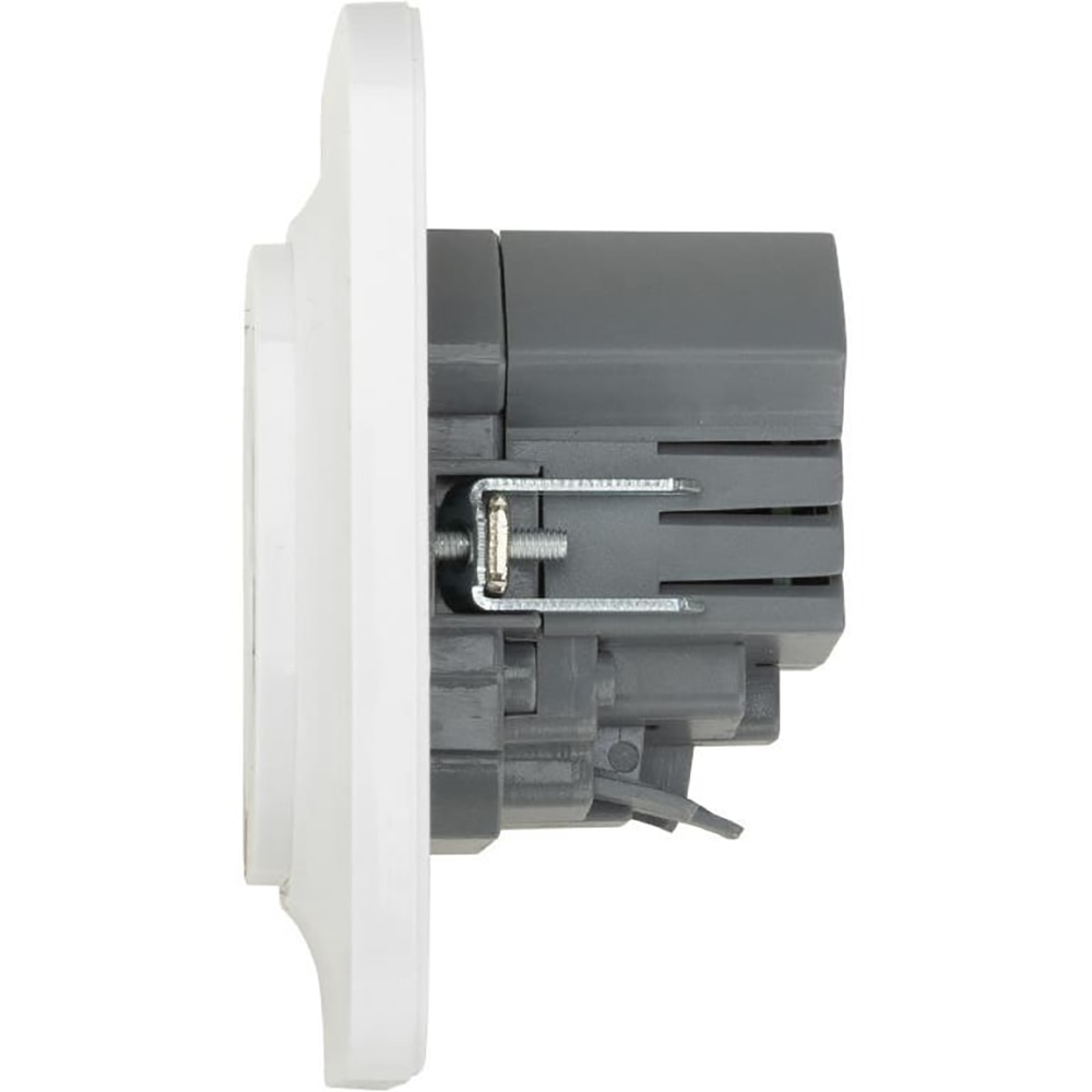 Priza simpla 2P+E cu USB KENNET JACOBSEN, 16A, IP20, ABS, alb