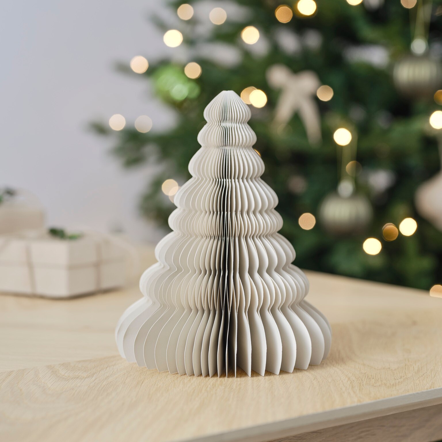 Decoratiune Craciun Arbore, hartie, 20 cm, alb