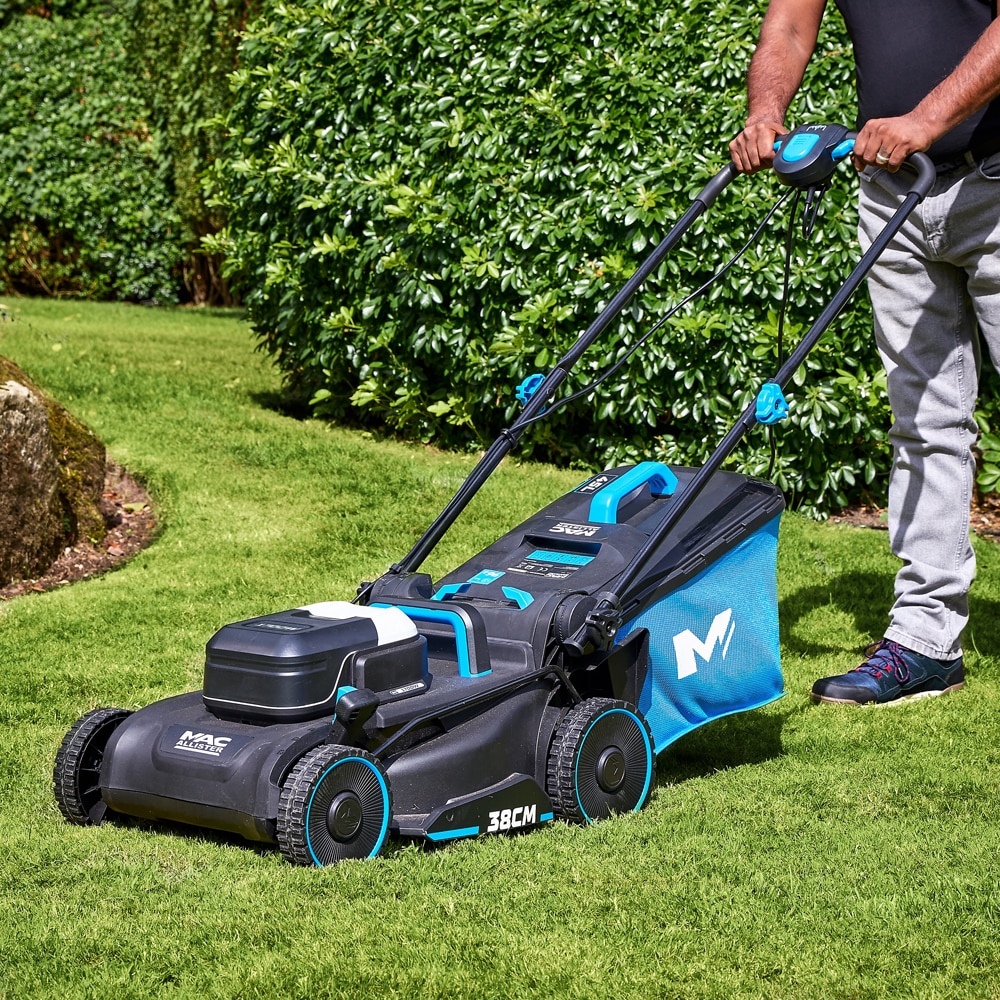 Masina de tuns iarba MAC ALLISTER, 1700W, 38 cm, 6 trepte taiere, cos 45 l, negru-albastru
