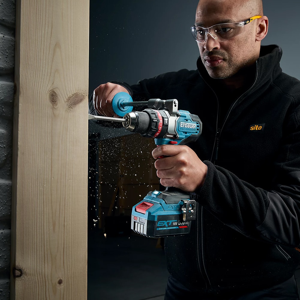 Masina de gaurit si insurubat Erbauer Elite ERI1107COM, 18V, 150Nm