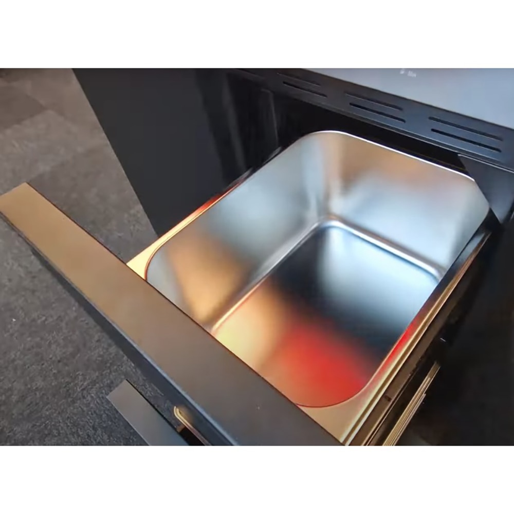 Gratar pe gaz LANDMANN Cool Black 15273 4.1 Maxx, 4 + 1 arzatoare, 4 role, negru