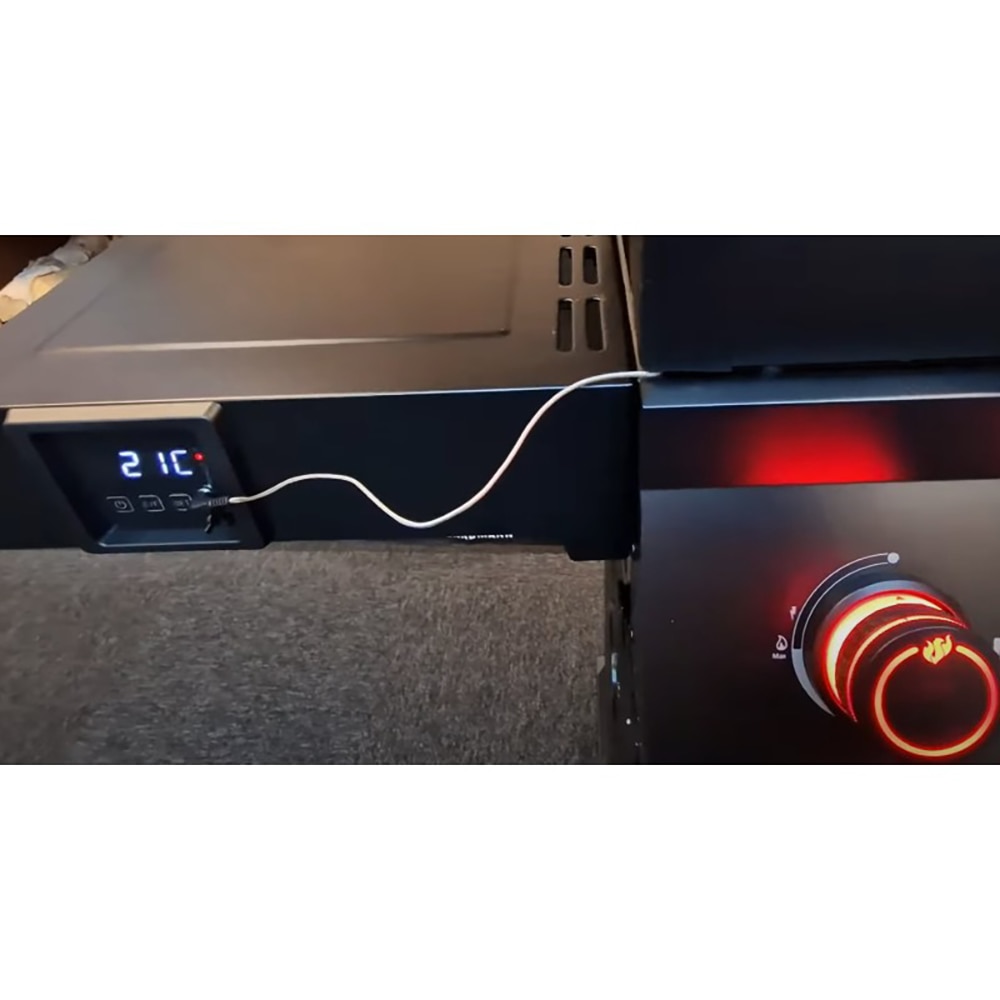 Gratar pe gaz LANDMANN Cool Black 15273 4.1 Maxx, 4 + 1 arzatoare, 4 role, negru