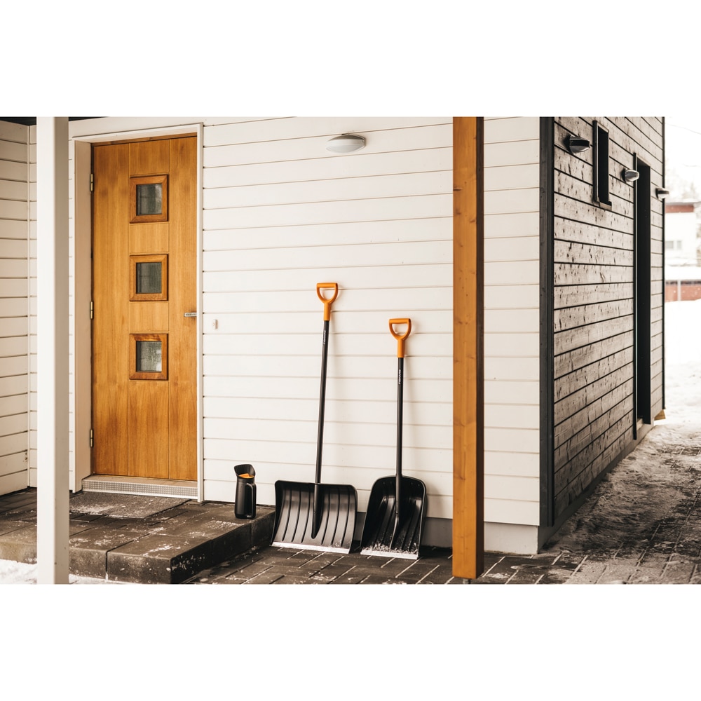 Lopata zapada FISKARS Solid, 132cm, aluminiu, negru-portocaliu