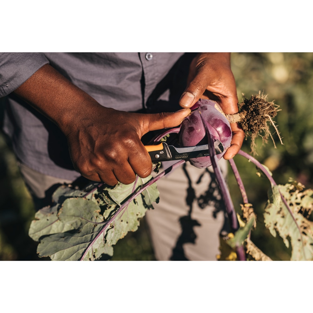 Cutit pliabil FISKARS K80 X-series, otel inoxidabil, negru