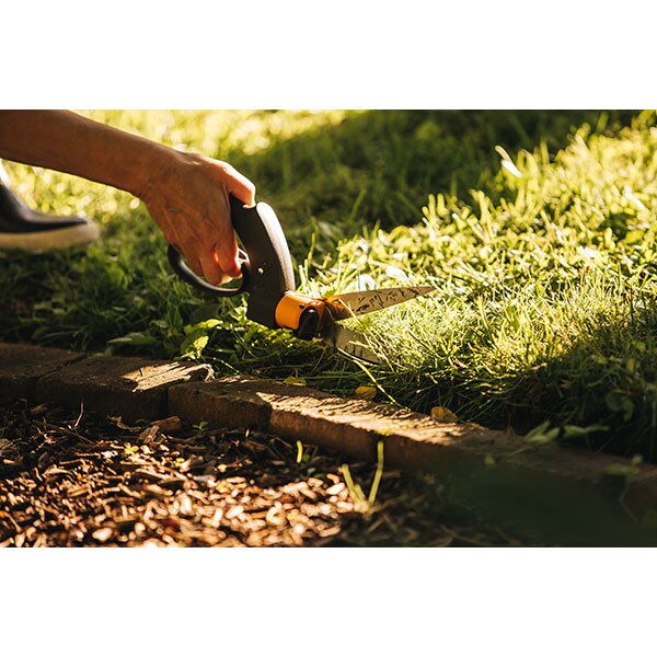 Foarfeca cu servo-mecanism pentru gazon Fiskars GS42, 32cm, poliamida