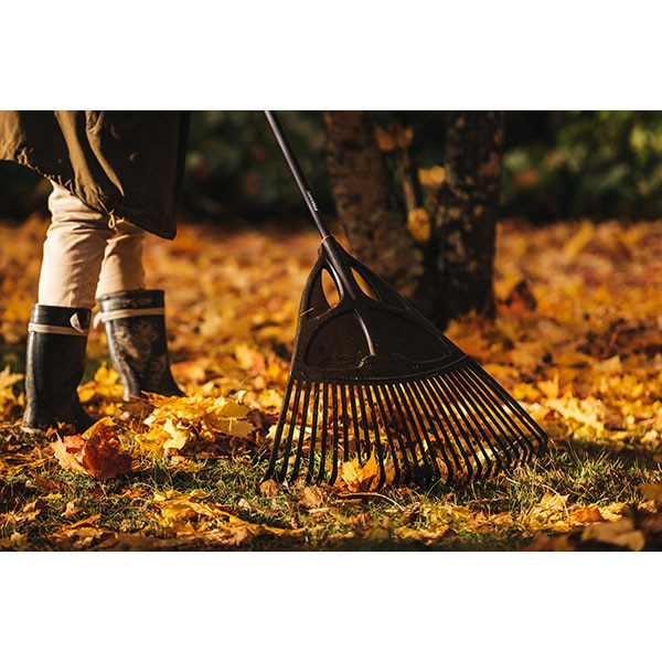 Grebla pentru frunze Fiskars Solid XL 135090, 65cm, aluminiu