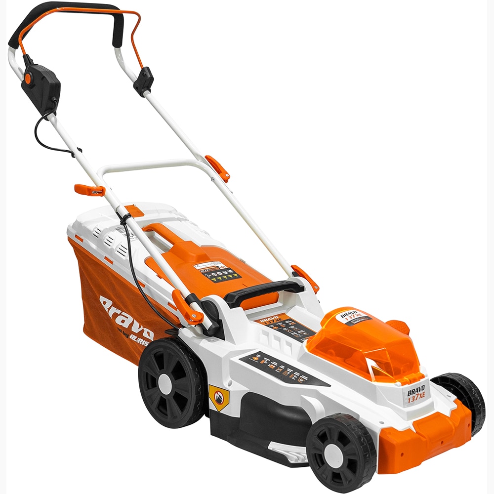 Masina de tuns iarba BRAVO 137XE, Li-Ion 2 x 20V, 4Ah, latime taiere 37cm, sac 35l