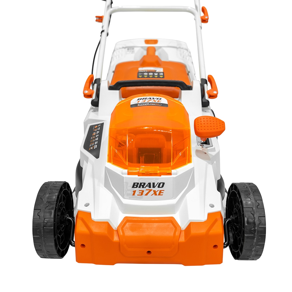 Masina de tuns iarba BRAVO 137XE, Li-Ion 2 x 20V, 4Ah, latime taiere 37cm, sac 35l