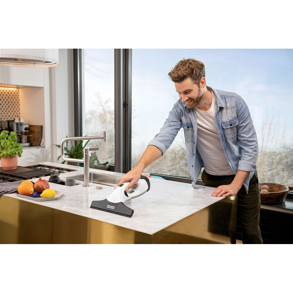 Aspirator geamuri KARCHER WV 2 Plus D500, 0.15l, 3.6V, autonomie max 35 min, alb-negru