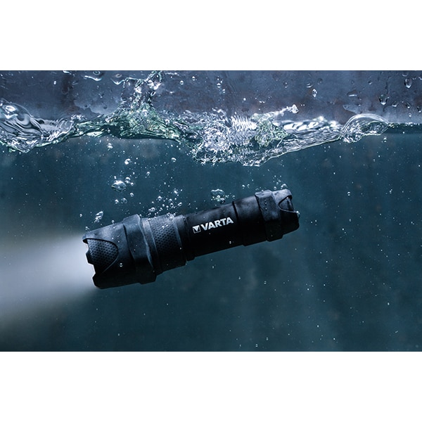Lanterna LED VARTA Indestructible F10 Pro, 300 lumeni, 3xAAA, negru