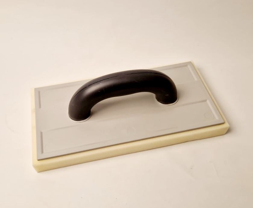 Drisca din plastic cu burete mediu