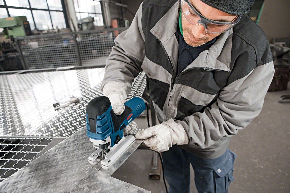 Fierastrau vertical Bosch Professional GST 150 CE, 780W, 3100SPM, Lungime cursa 26 mm