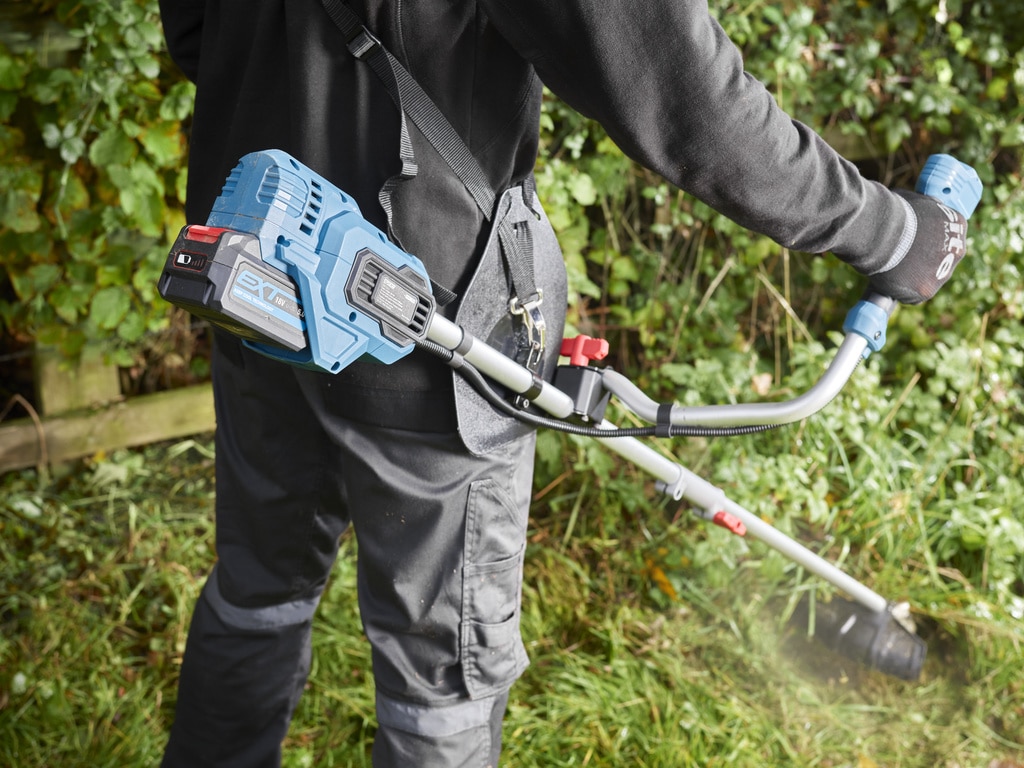 Motocoasa cu acumulator, 18 V, 30 cm  Erbauer