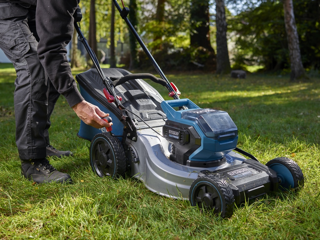 Masina de tuns gazon, motor electric, Erbauer, 1200 W, latime taiere 46 cm, sac colector 50 L