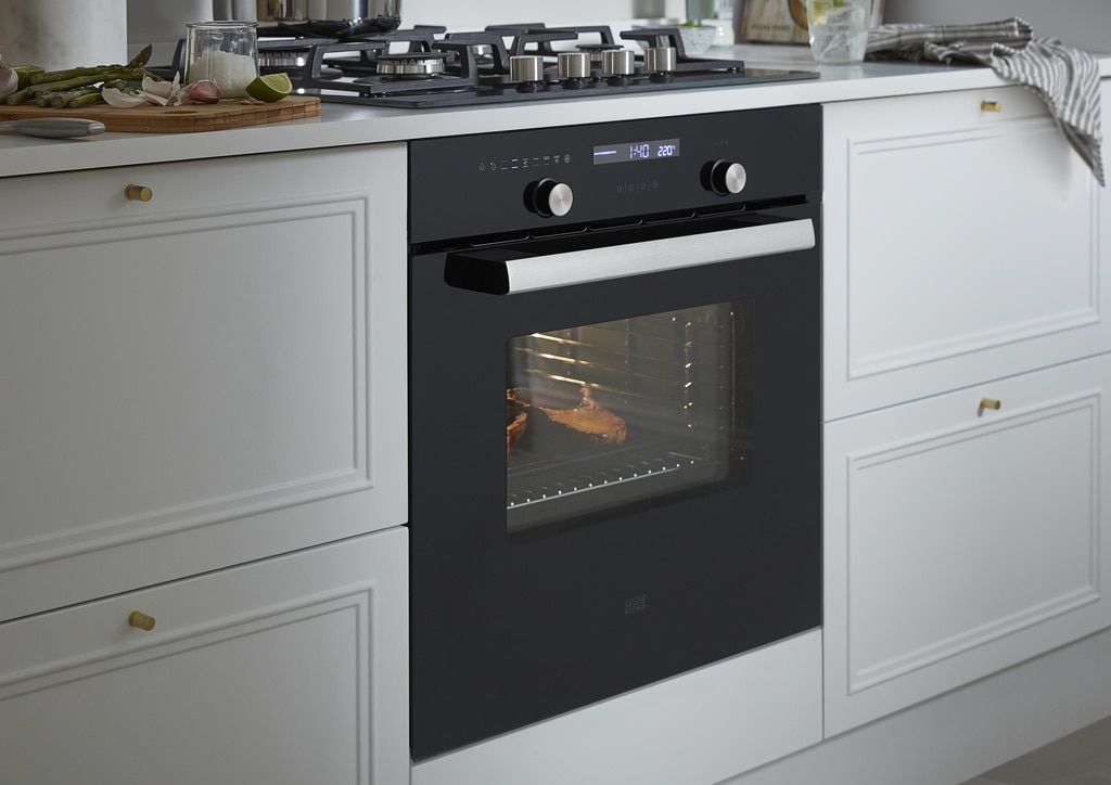 Cuptor electric, negru, multifunctional, incorporat  Cooke & Lewis CLMFBLa