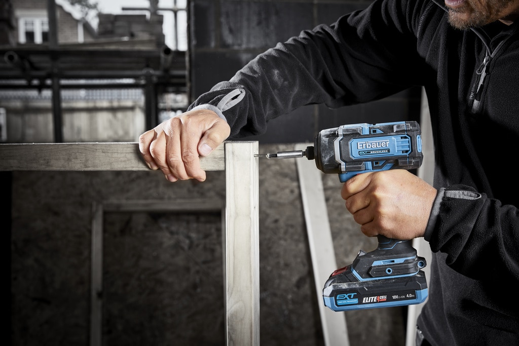 Masina de gaurit si insurubat cu impact Erbauer, 18 V, 170 Nm, fara acumulator