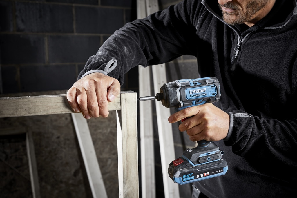 Masina de gaurit si insurubat cu impact Erbauer, 18 V, 170 Nm, fara acumulator