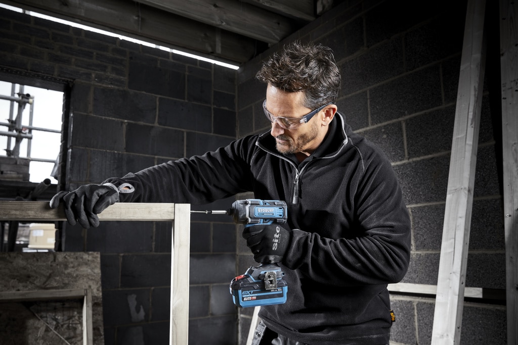 Masina de gaurit si insurubat cu impact Erbauer, 18 V, 170 Nm, fara acumulator