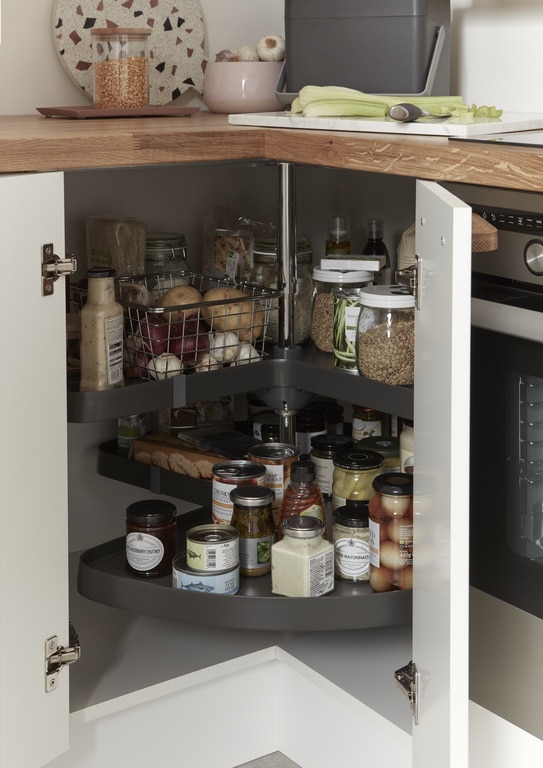 Corp colt, negru. 93 cm  Jolly Pebre