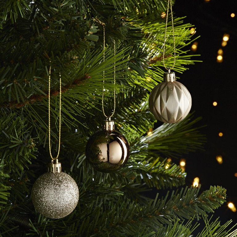 Set 24 globuri pentru brad Craciun, 4 cm, plastic, auriu sampanie