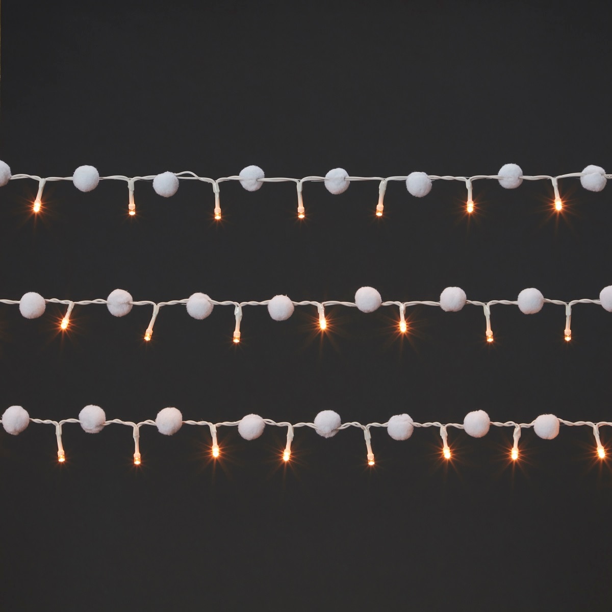 Instalatie brad LED Pom Pom, 50 leduri, iluminat alb cald