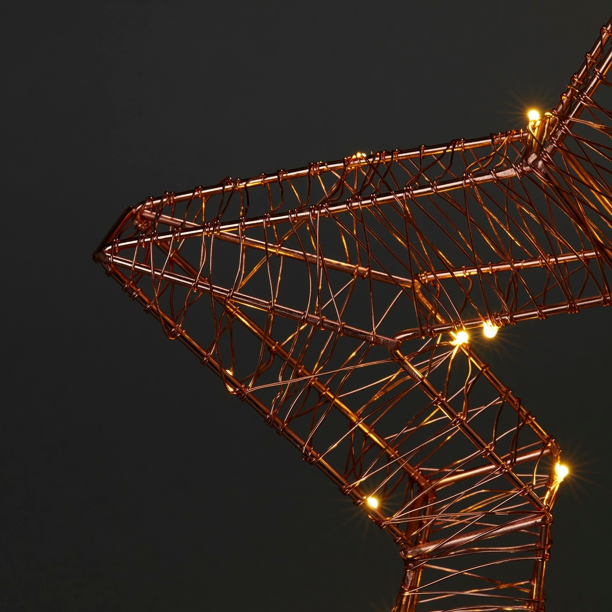 Decoratiune Stea Luminoasa, 36 x 34 cm, metal, auriu, lumina alb cald