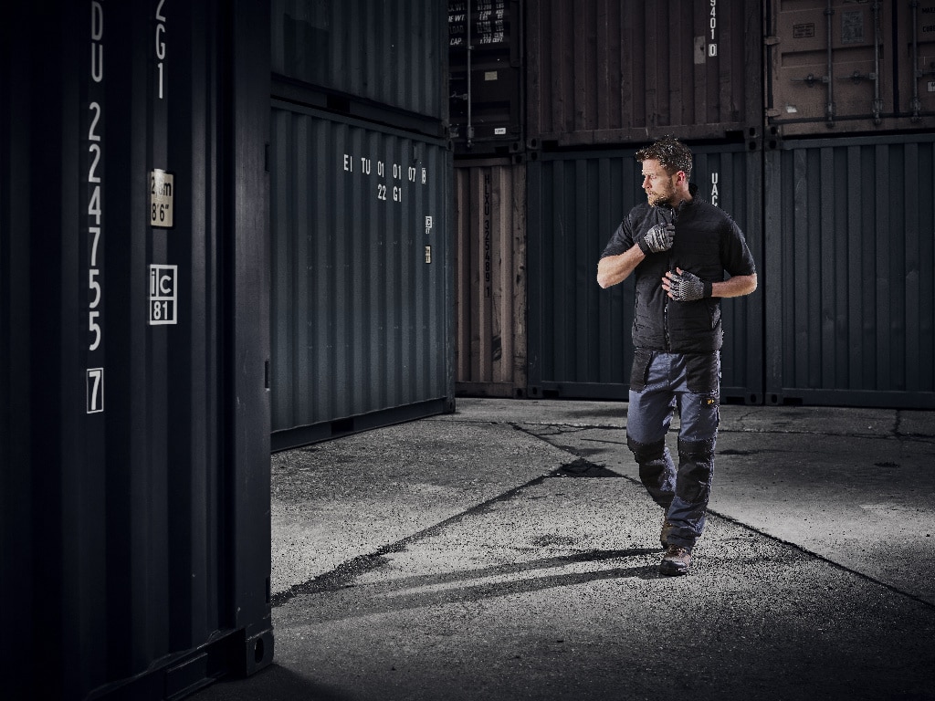 Pantaloni cu multiple buzunare, W34 L32, marime 44, gri • Site Harrier