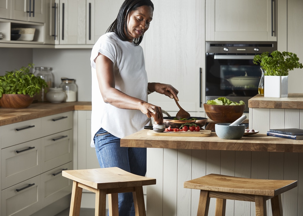 Blat de lucru, lemn nuanta stejar, 300 x 62 x 4 cm • GoodHome Hinita