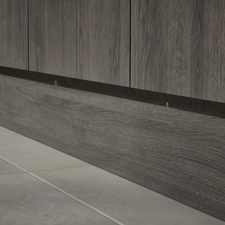 Plinta GoodHome Chia, 240 x 15 x 1.6 cm, gri stejar