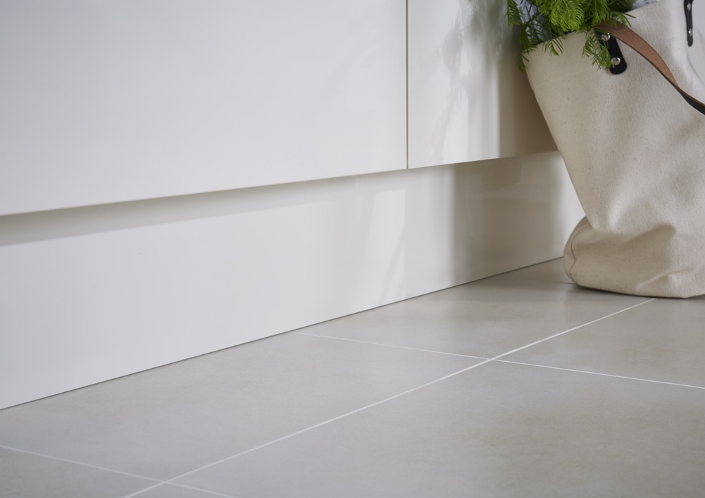 Plinta de bucatarie, MDF, crem, aspect lucios, 2400mm x 16 mm x 150 mm GoodHome Stevia