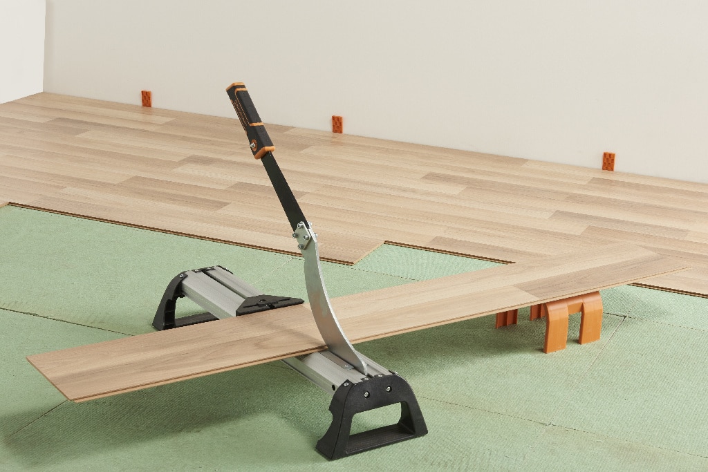 Cutter pentru taiat parchet laminat si vinil • Magnusson