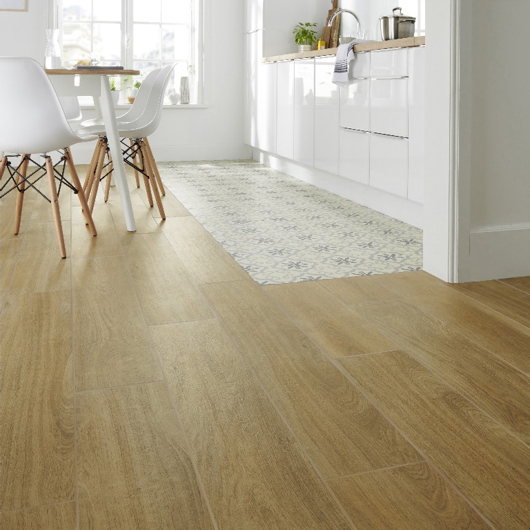 Gresie Interior, Maro, Portelanata, 23,3 x 120 cm, tip parchet, suprafata 1,12 mp  Colours Colours