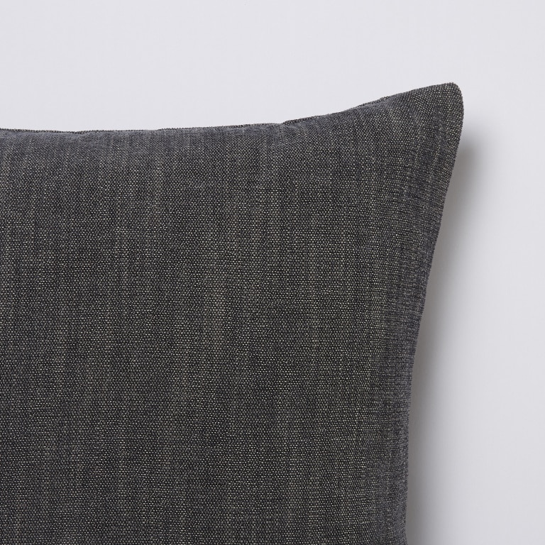 Perna gri, 45 x 45 cm  Pahea
